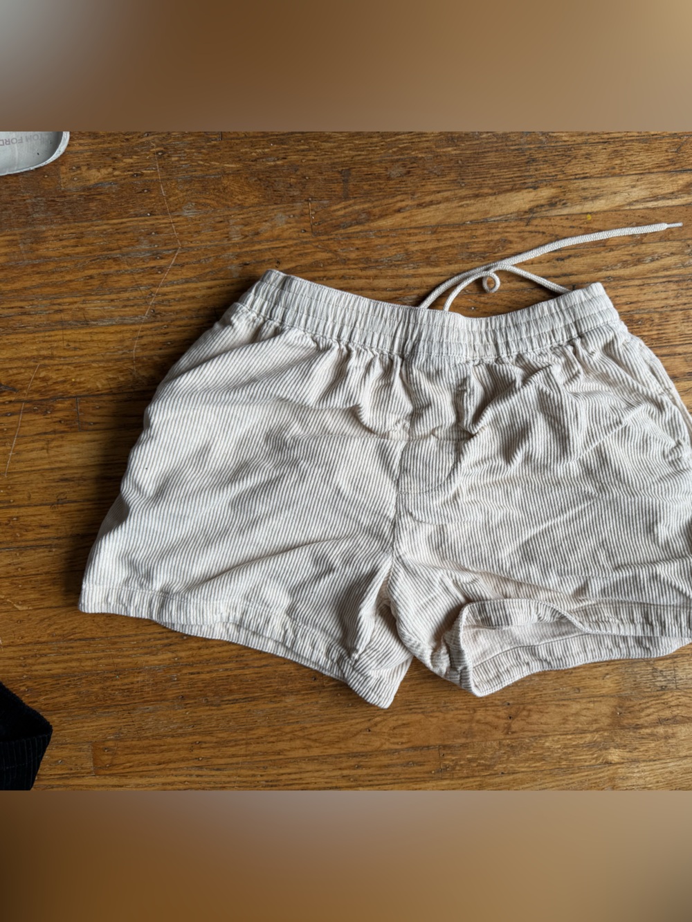 URBAN OUTFITTERS Corduroy Shorts